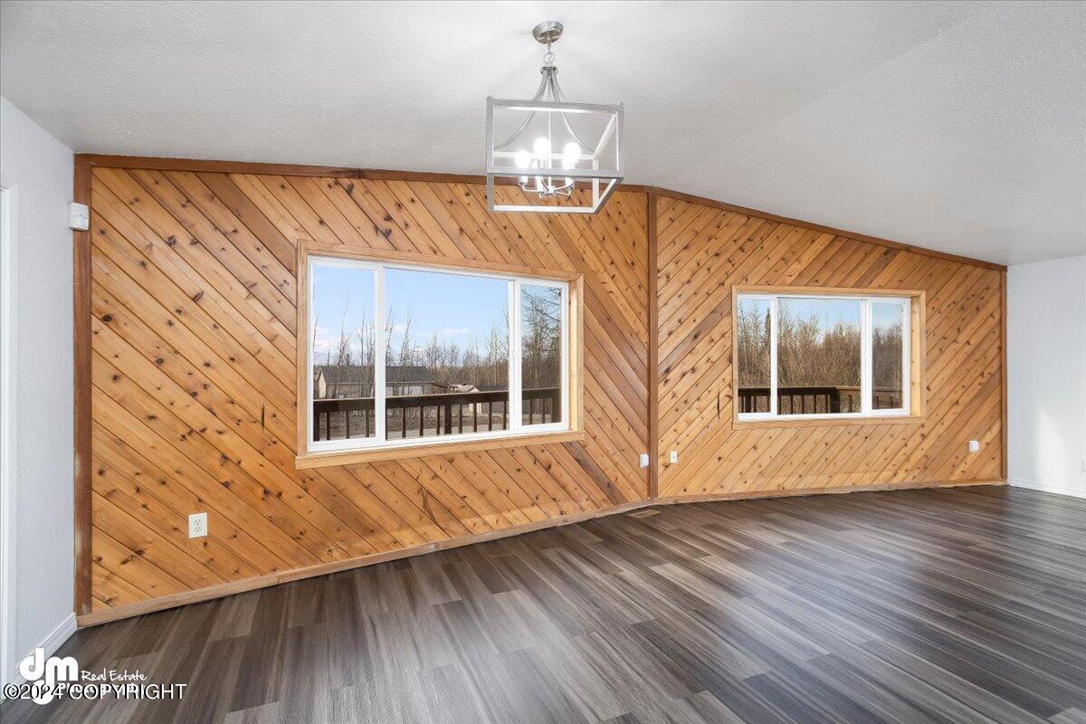 901 N Shenandoah Drive