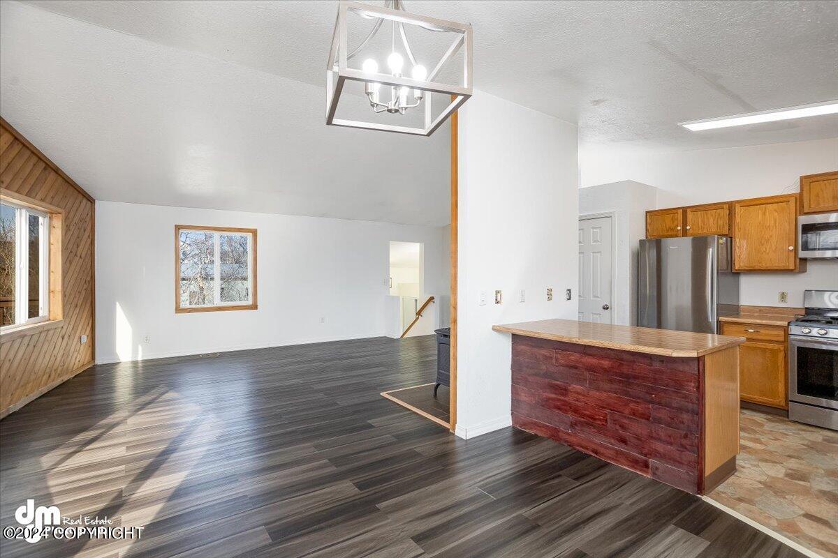 901 N Shenandoah Drive