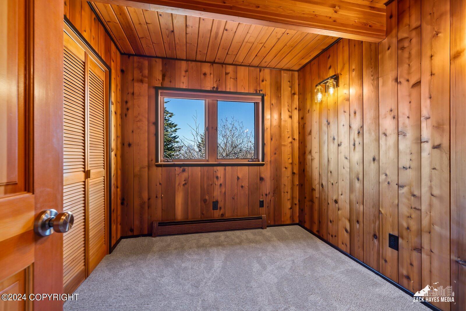 18201 Golden View Drive