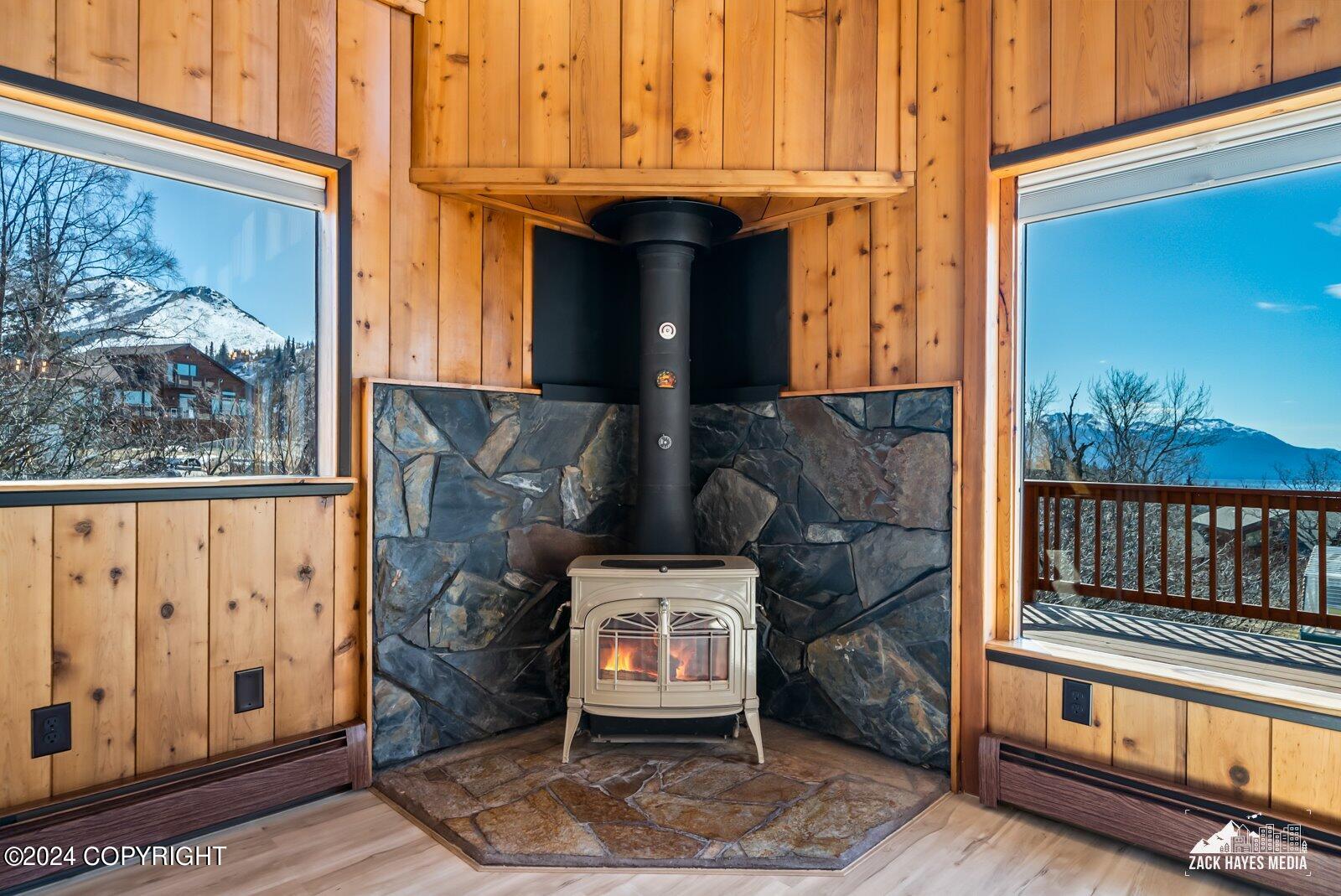 18201 Golden View Drive