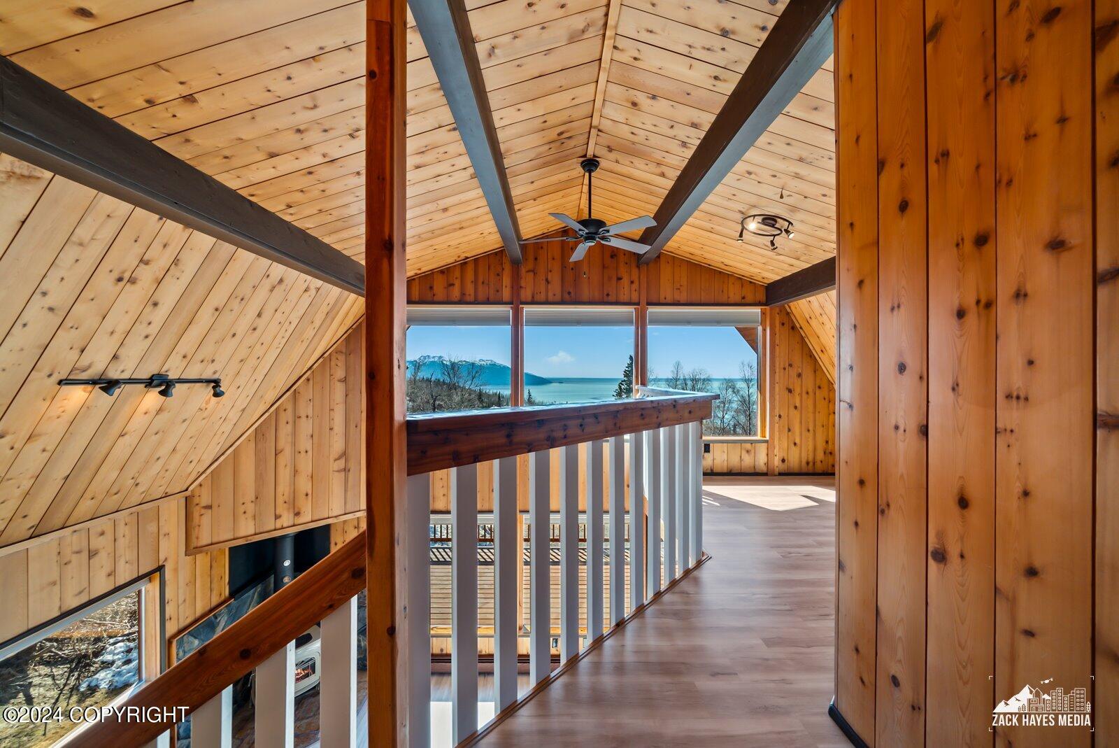 18201 Golden View Drive