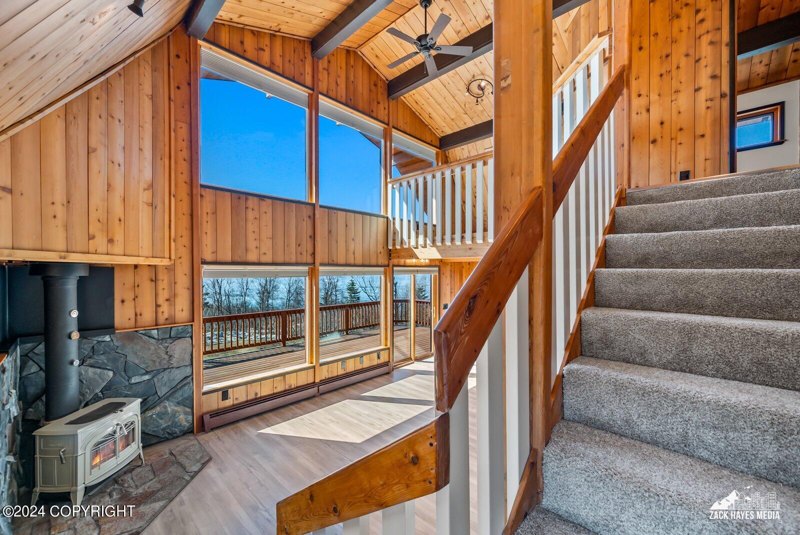 18201 Golden View Drive