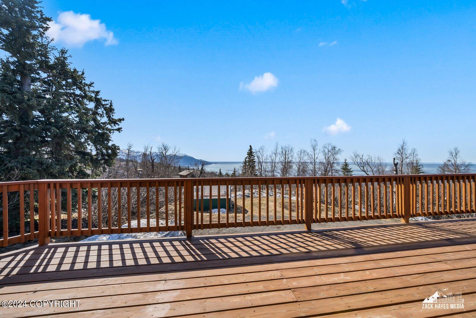 18201 Golden View Drive