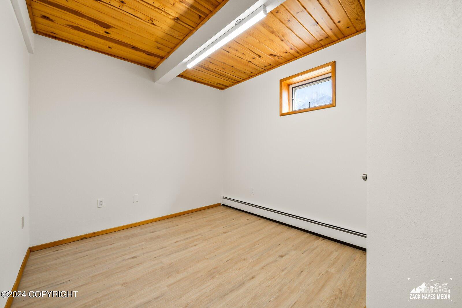 18201 Golden View Drive