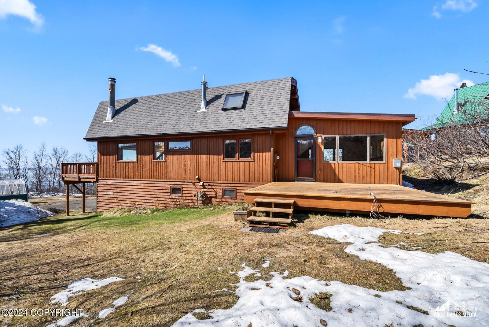 18201 Golden View Drive