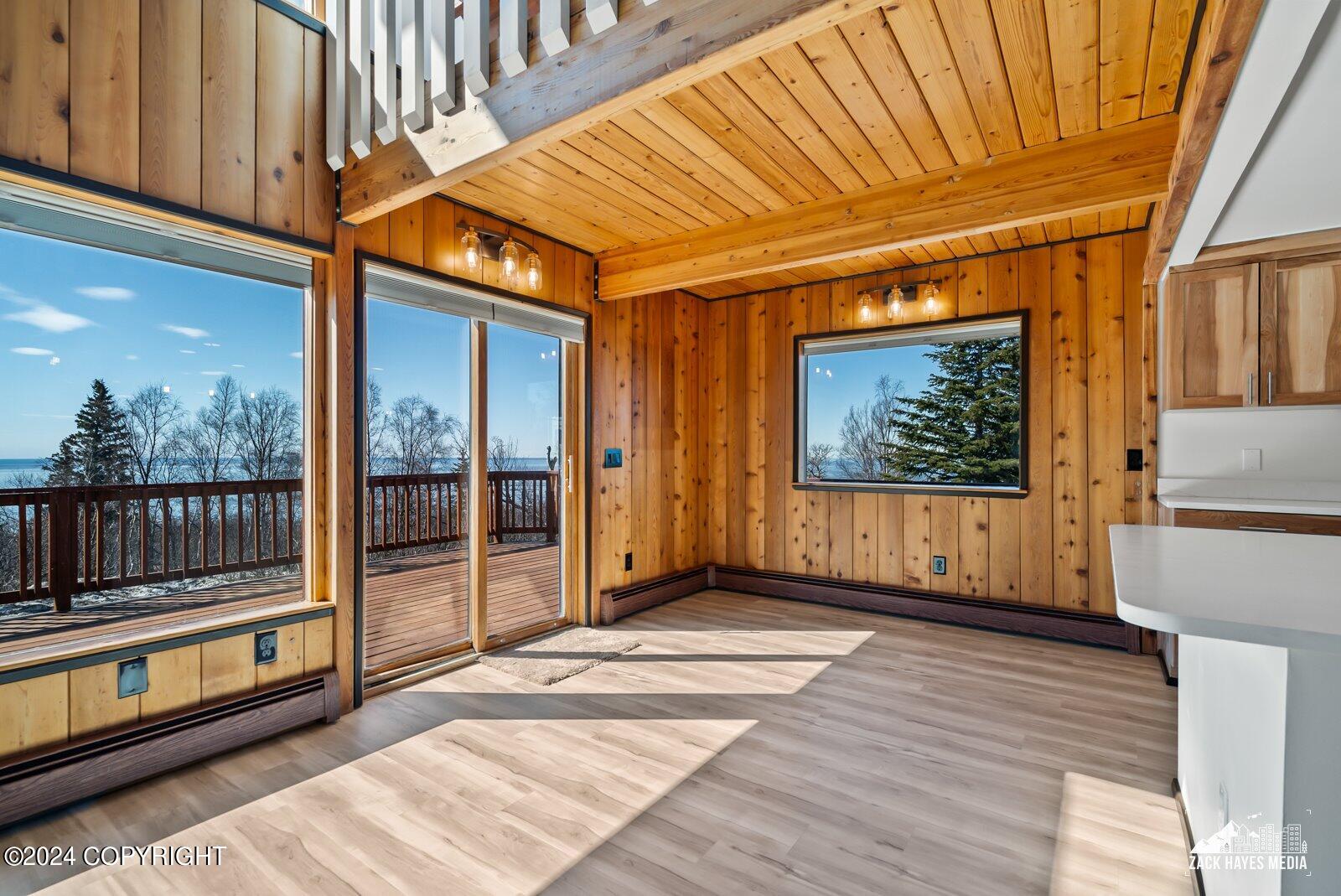 18201 Golden View Drive