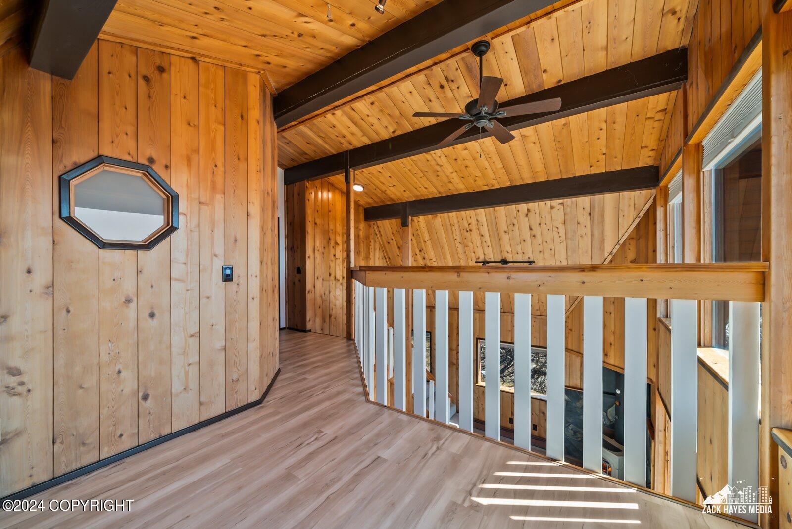 18201 Golden View Drive