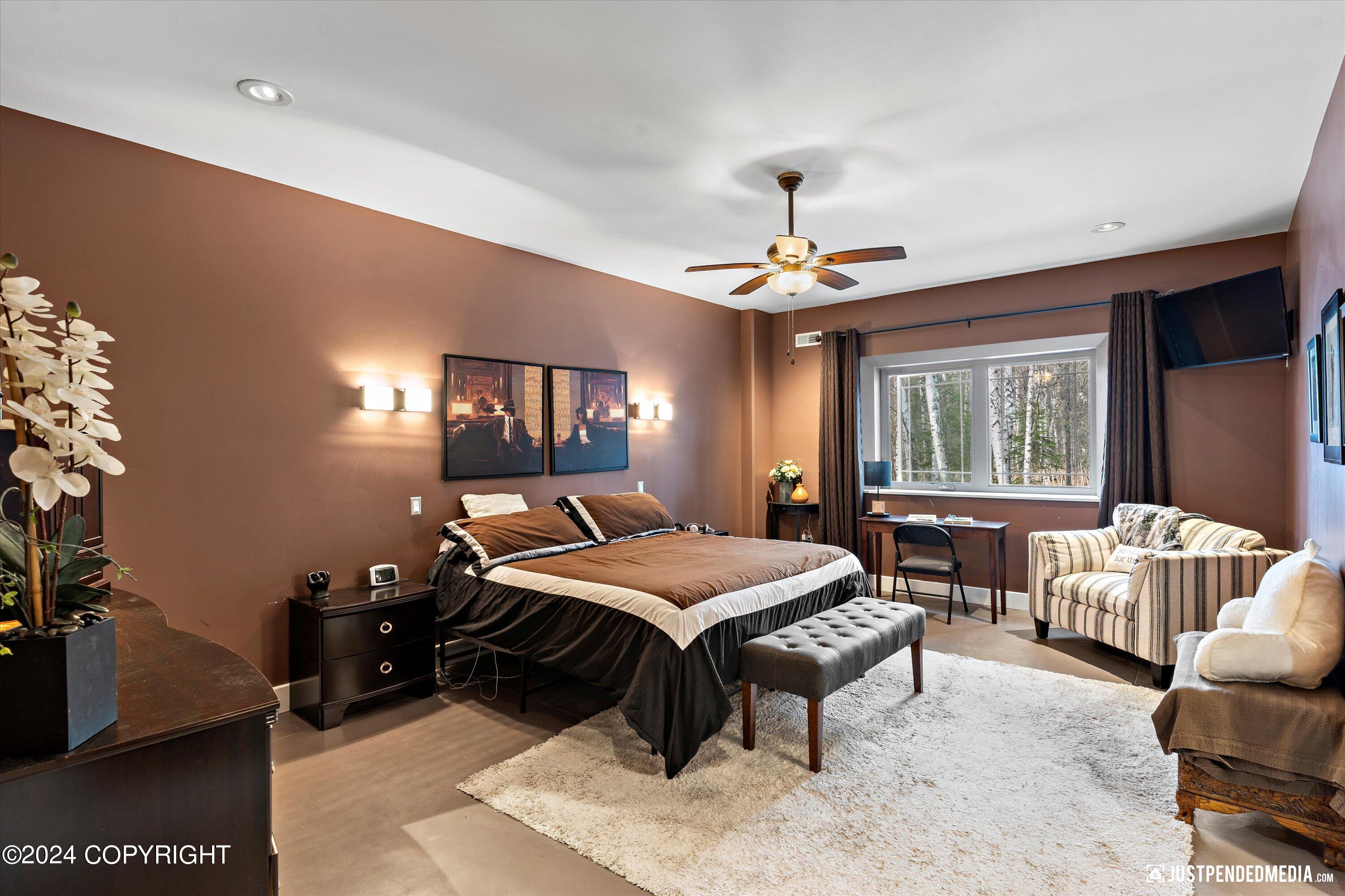 4621 E Pyrite Circle