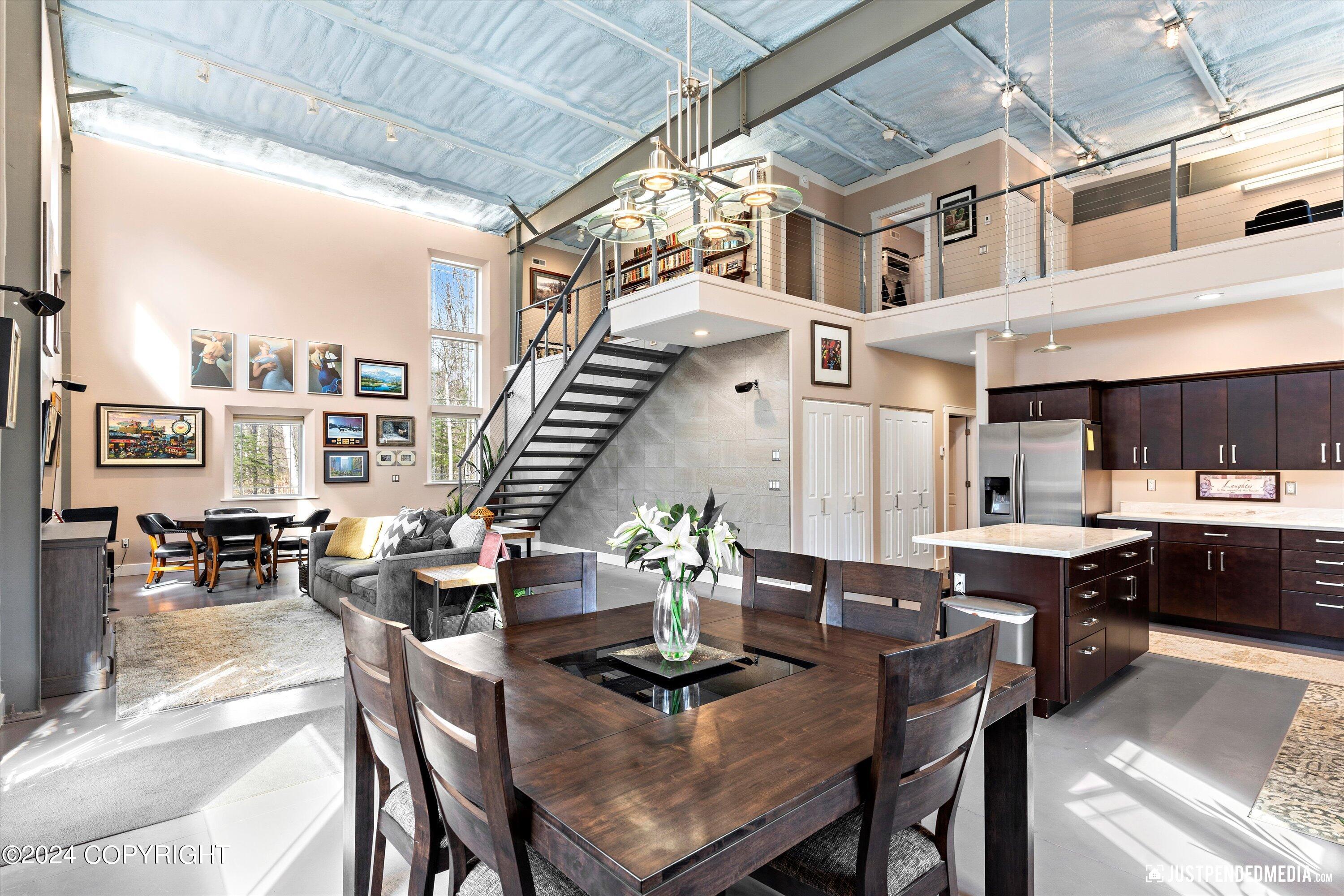 4621 E Pyrite Circle