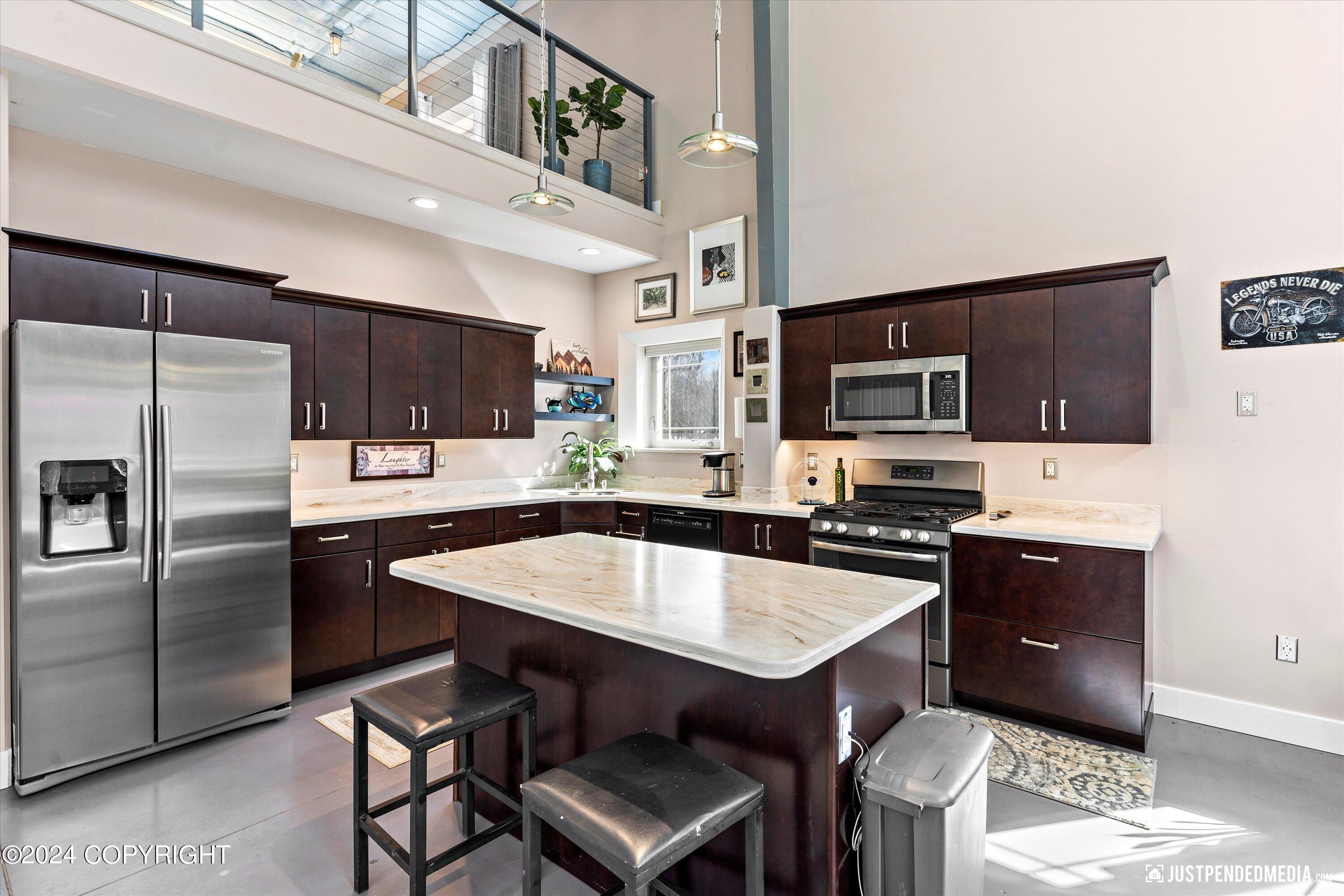 4621 E Pyrite Circle