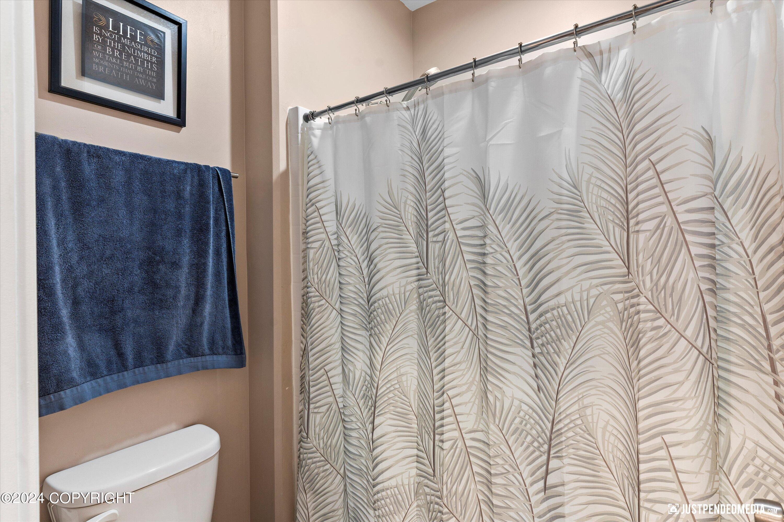 4621 E Pyrite Circle