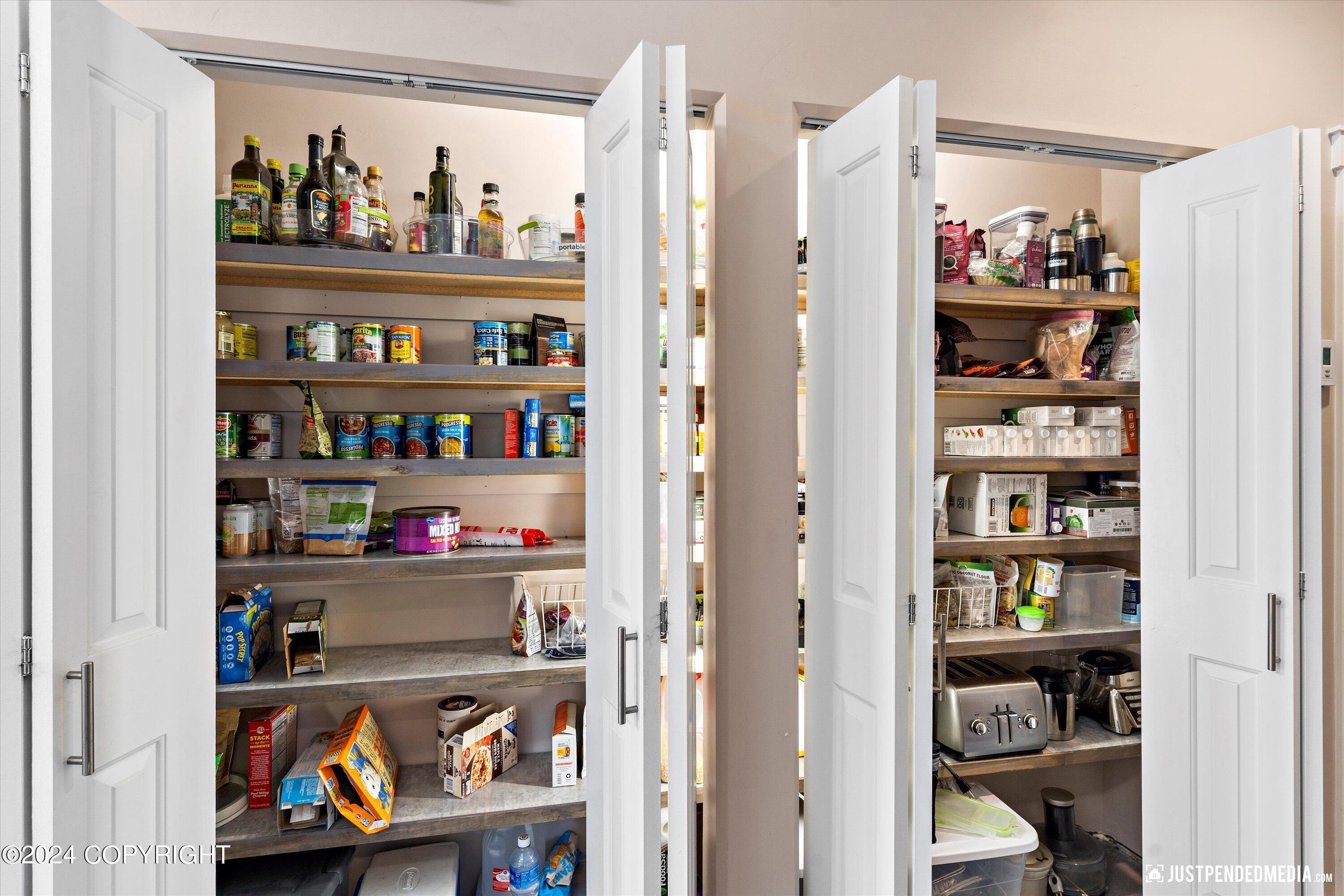 4621 E Pyrite Circle