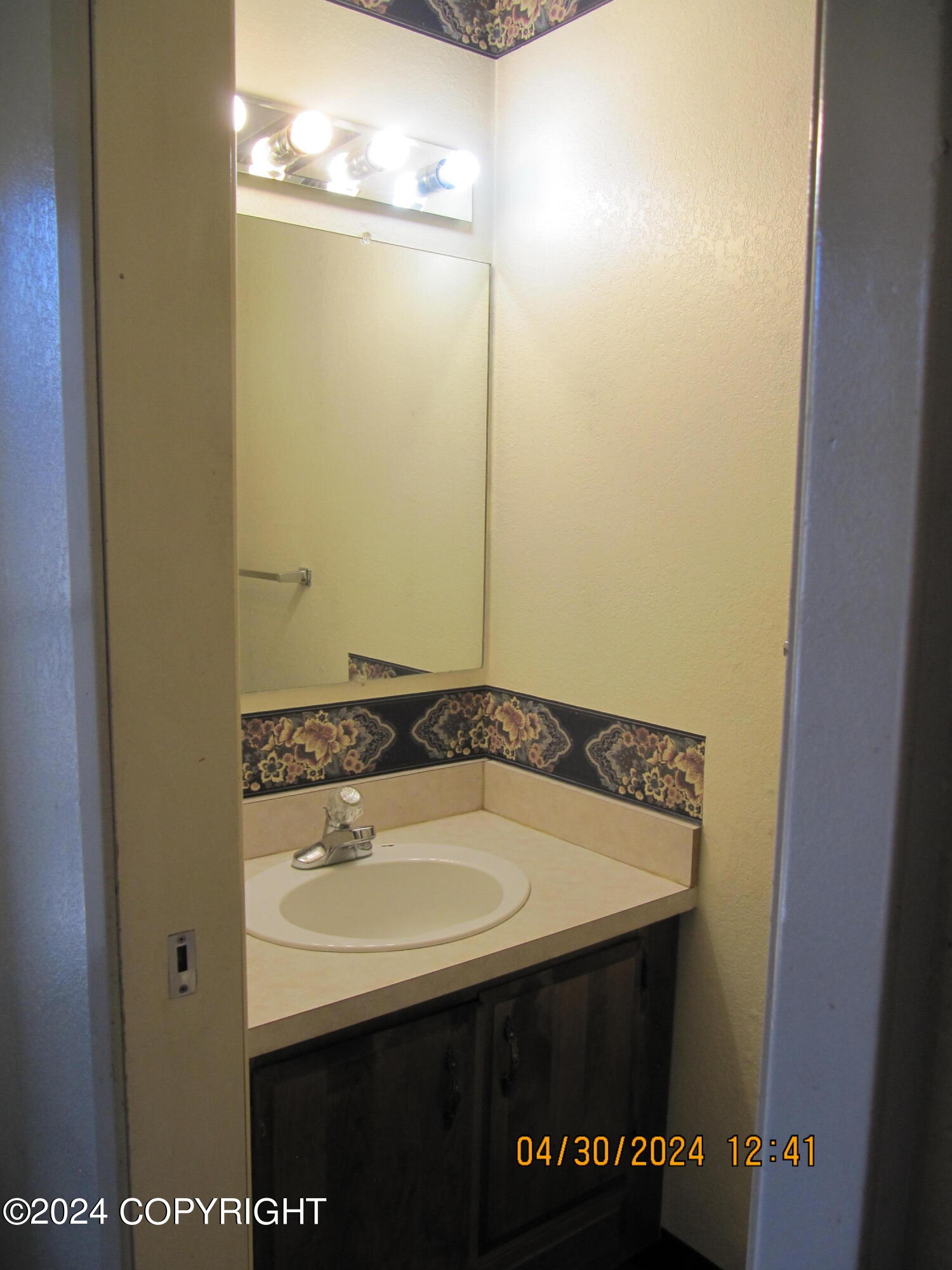 2068 Cliffside Drive