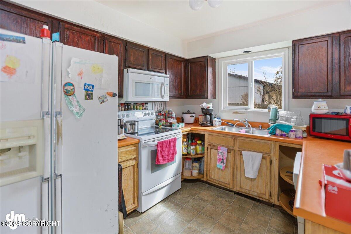 1850 Bellevue Loop