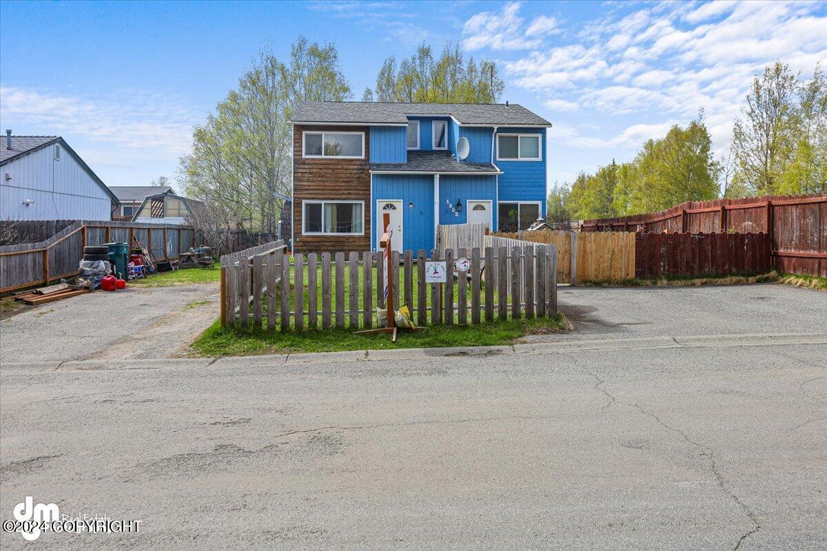 1850 Bellevue Loop