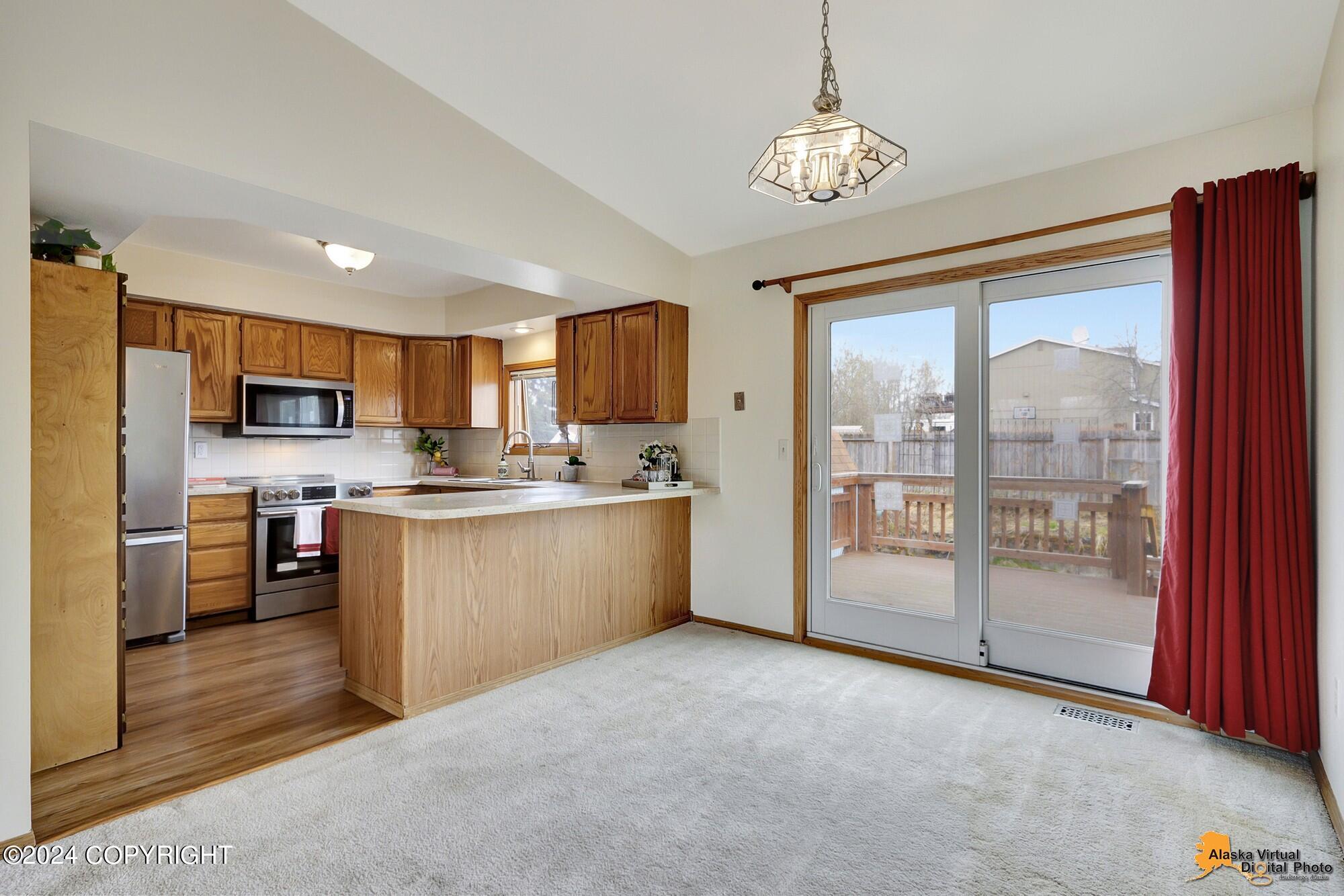 3931 Dandelion Wine Circle