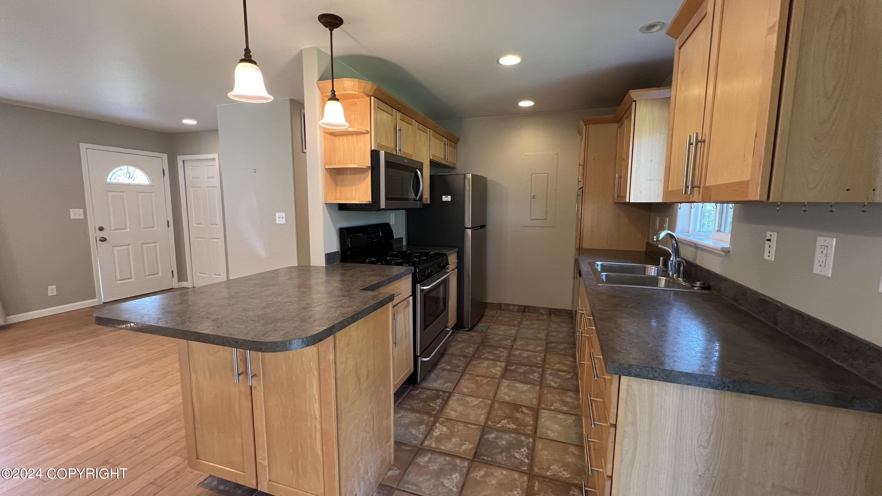 3243 Linden Drive
