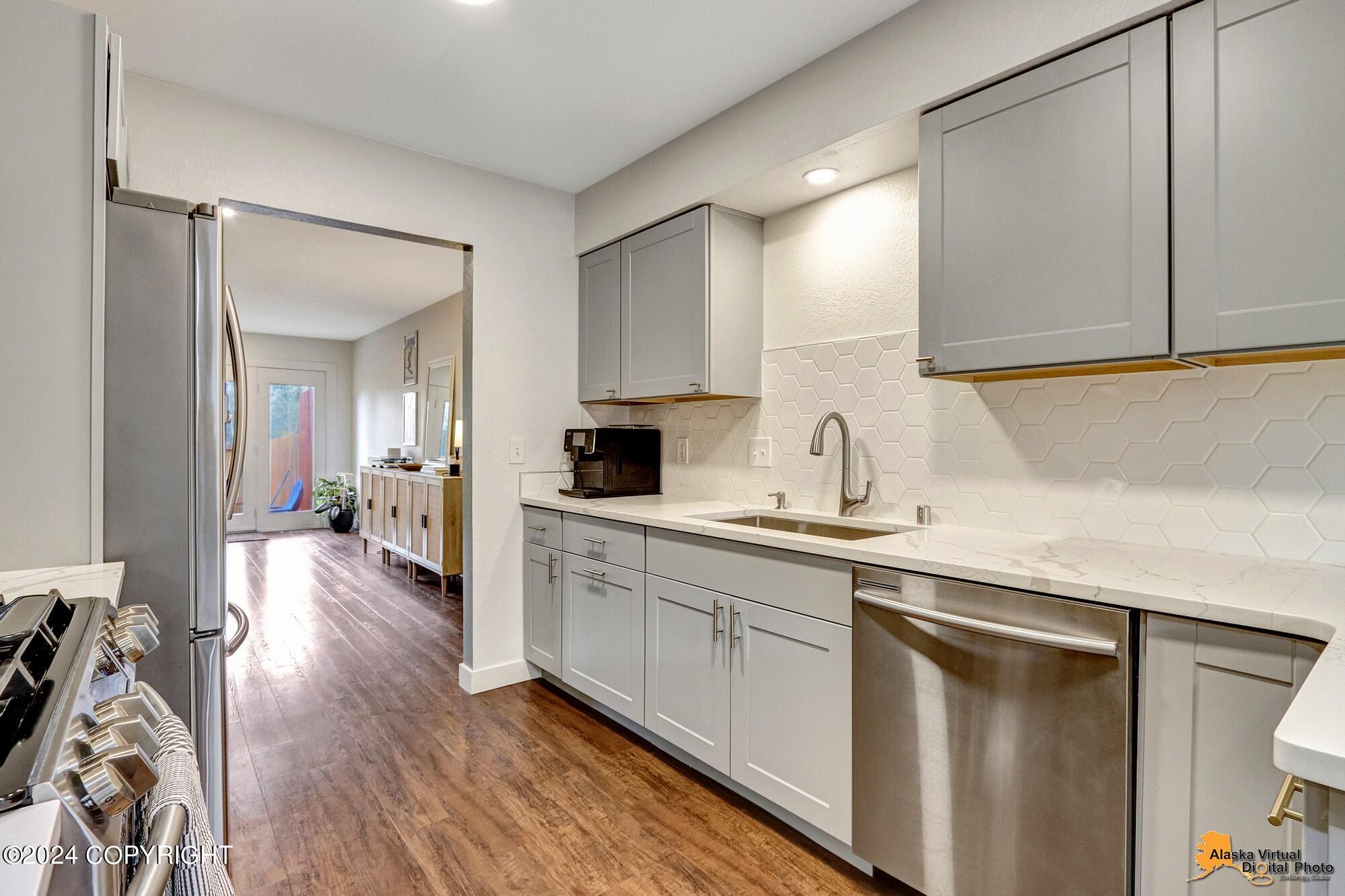 4123 Hampton Drive # 9B Unit: #9B