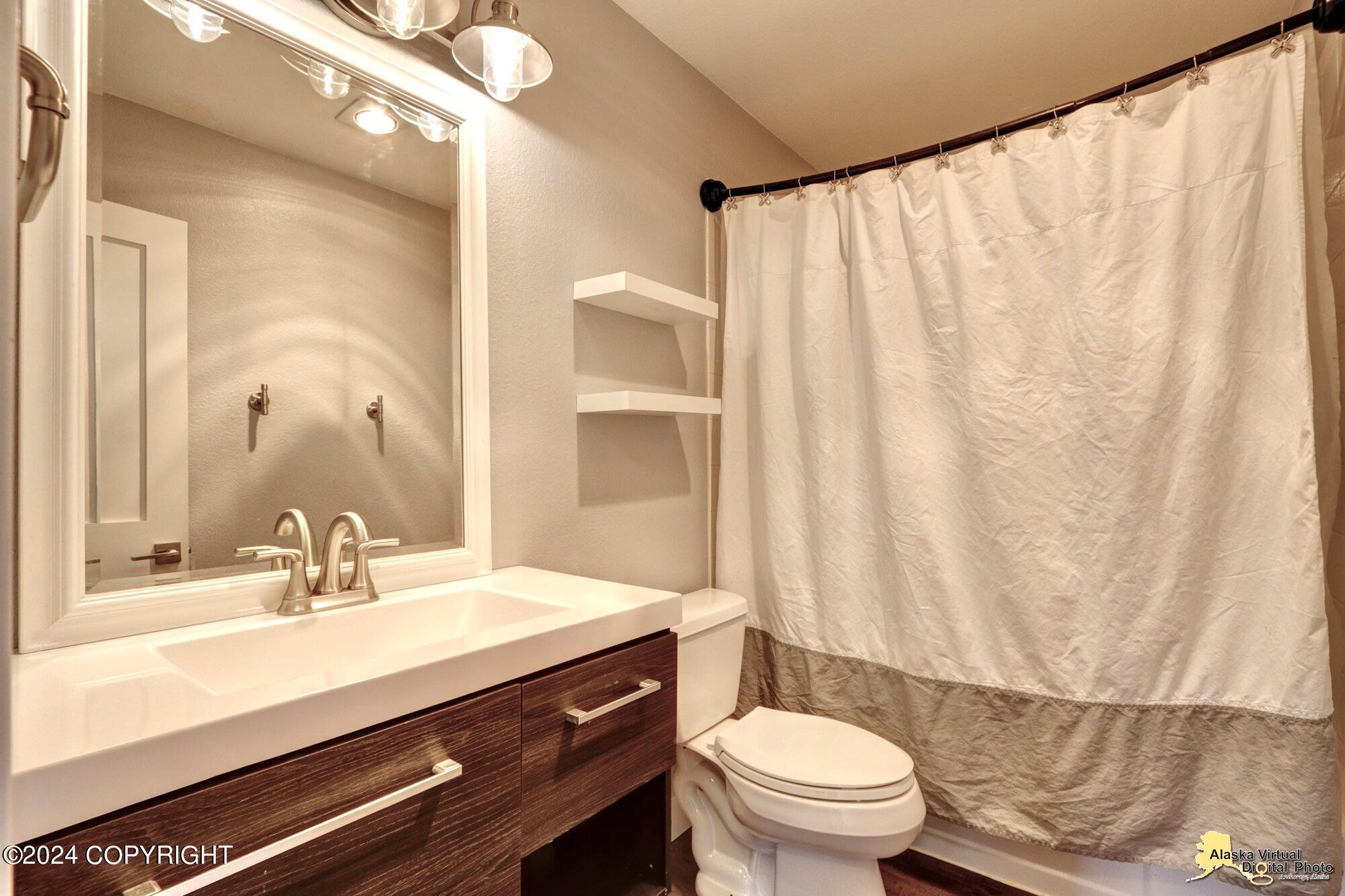 4123 Hampton Drive # 9B Unit: #9B