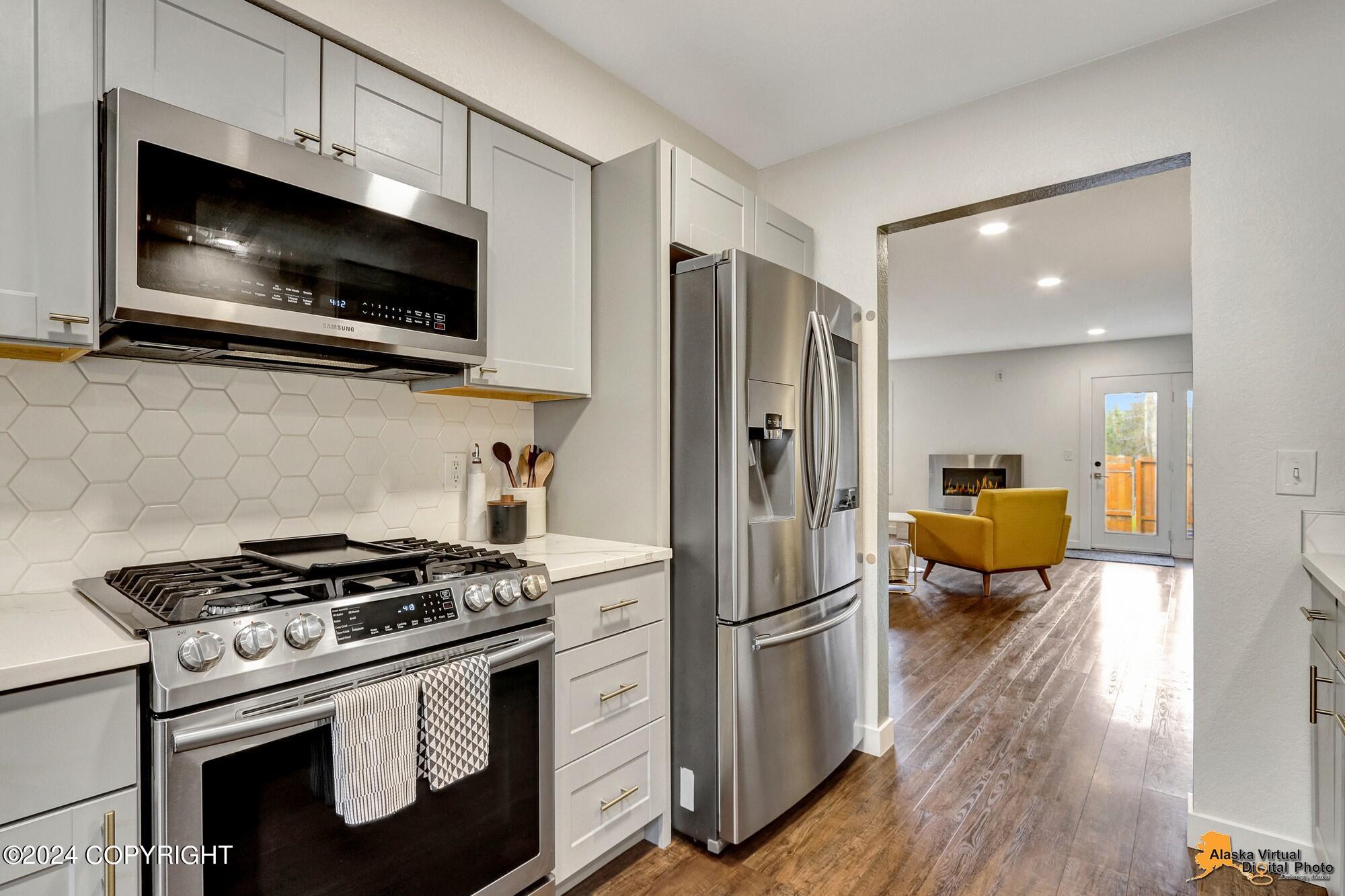 4123 Hampton Drive # 9B Unit: #9B