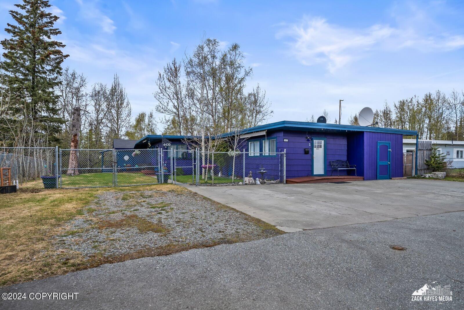 4430 Van Buren Street