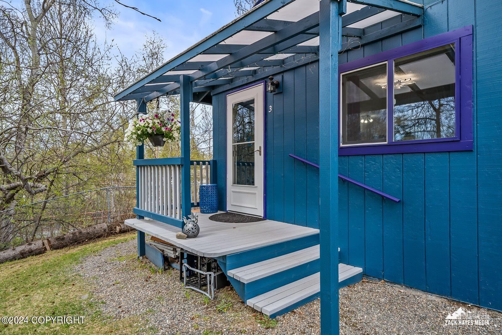 4430 Van Buren Street