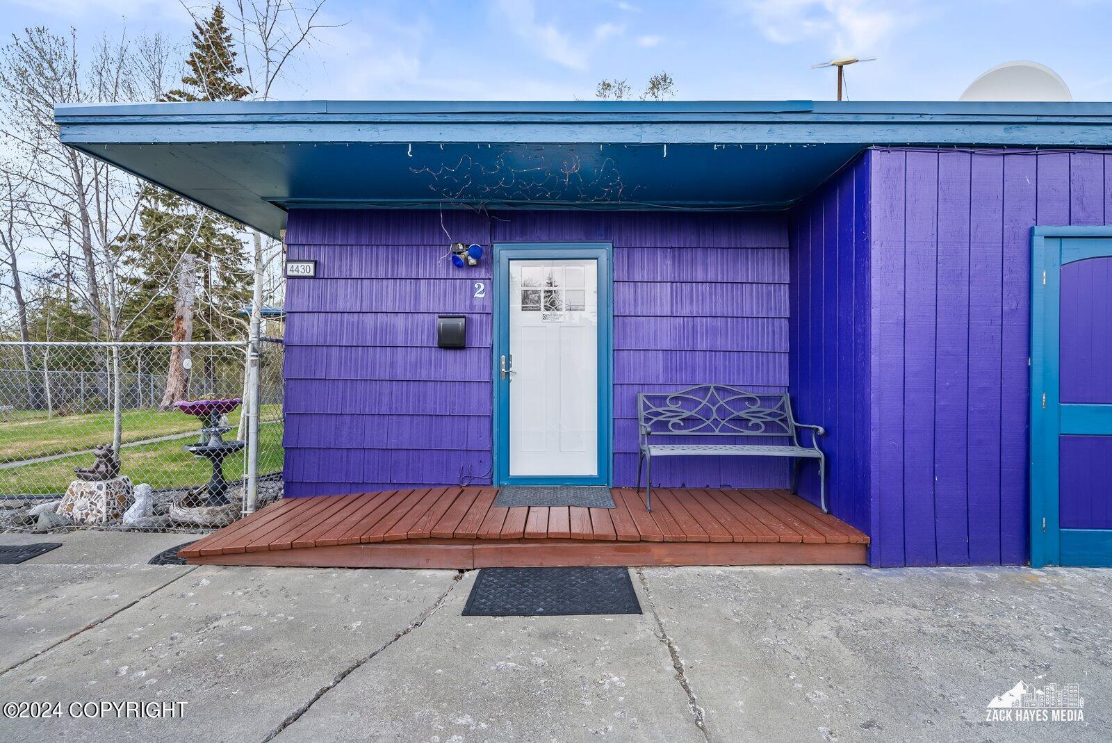 4430 Van Buren Street