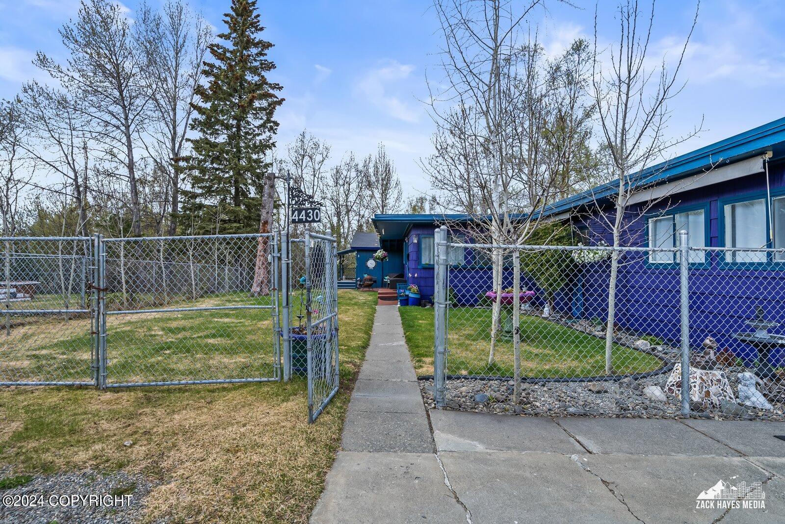 4430 Van Buren Street