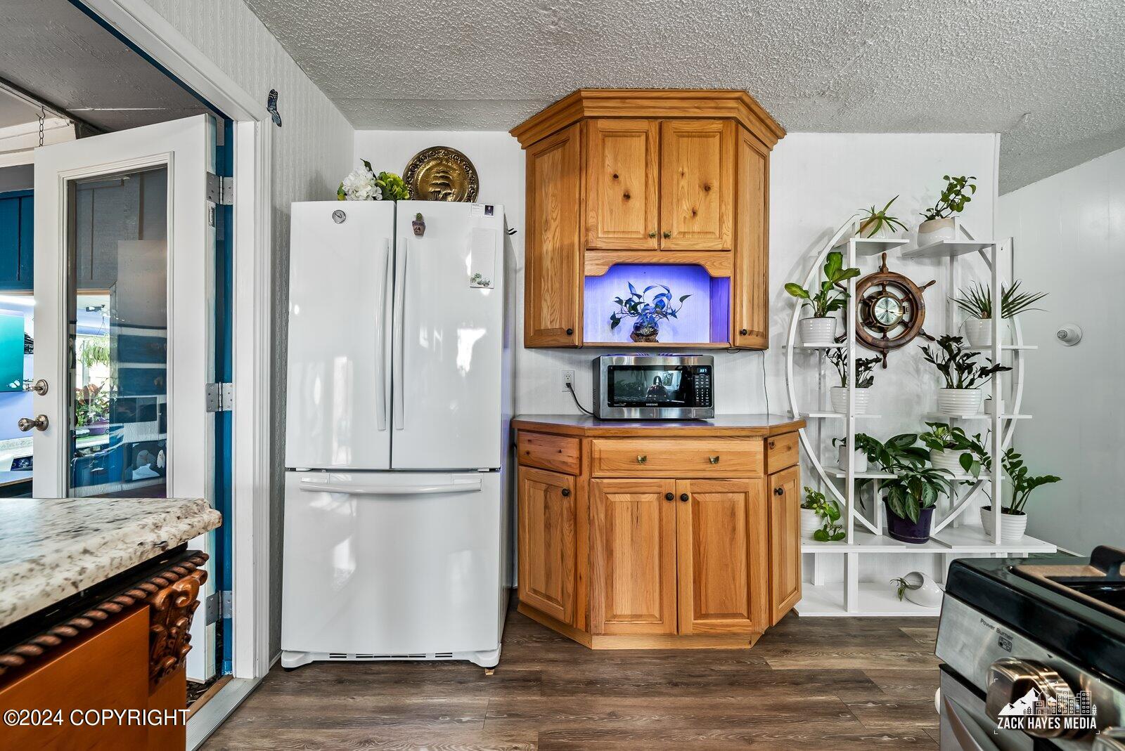 4430 Van Buren Street