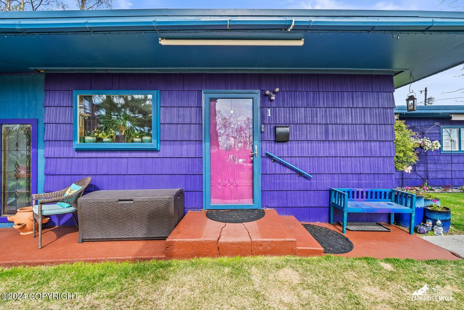 4430 Van Buren Street