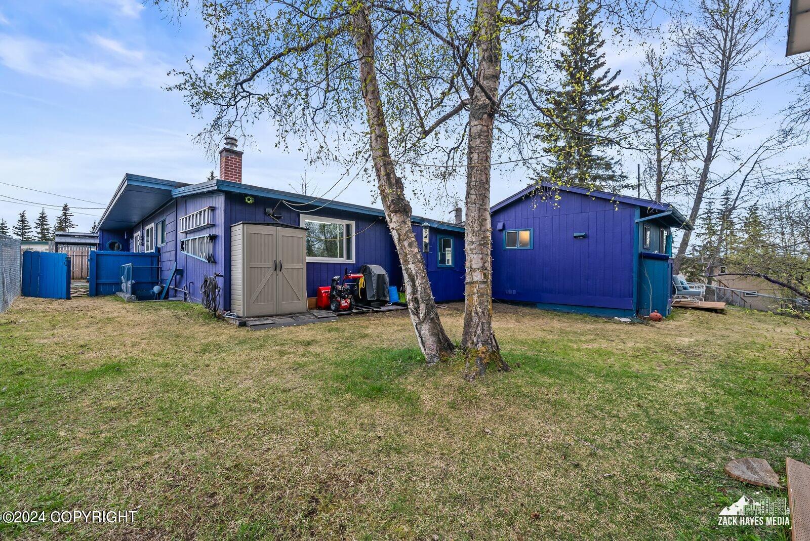 4430 Van Buren Street