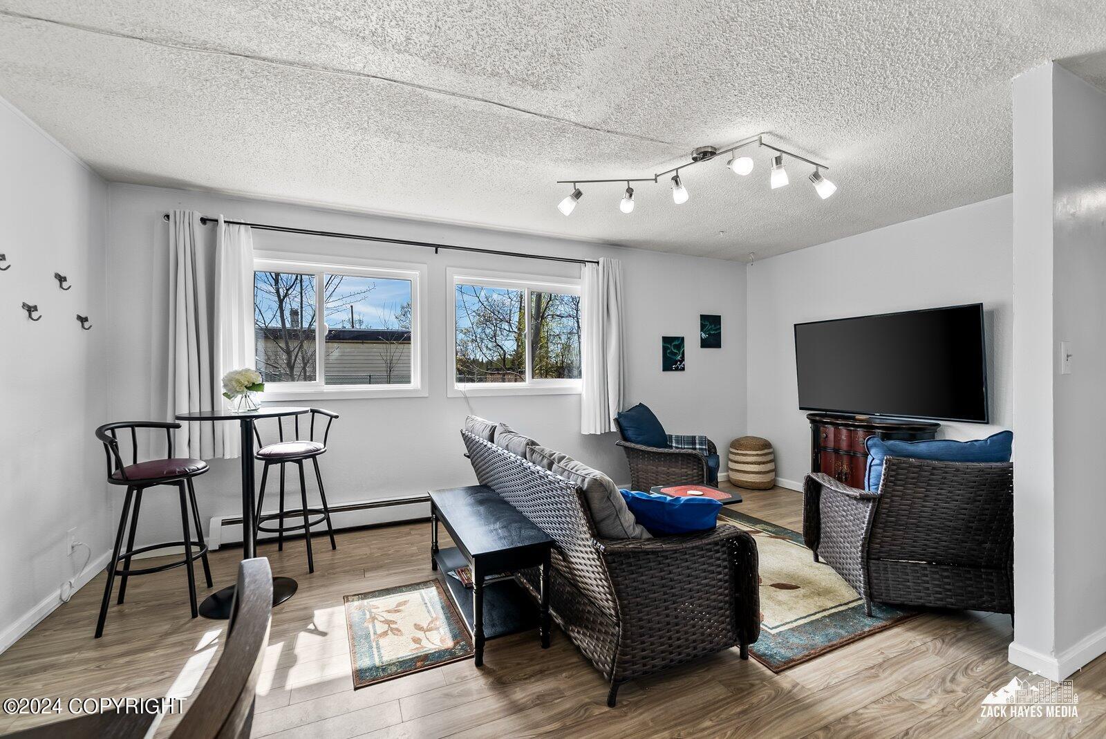 4430 Van Buren Street