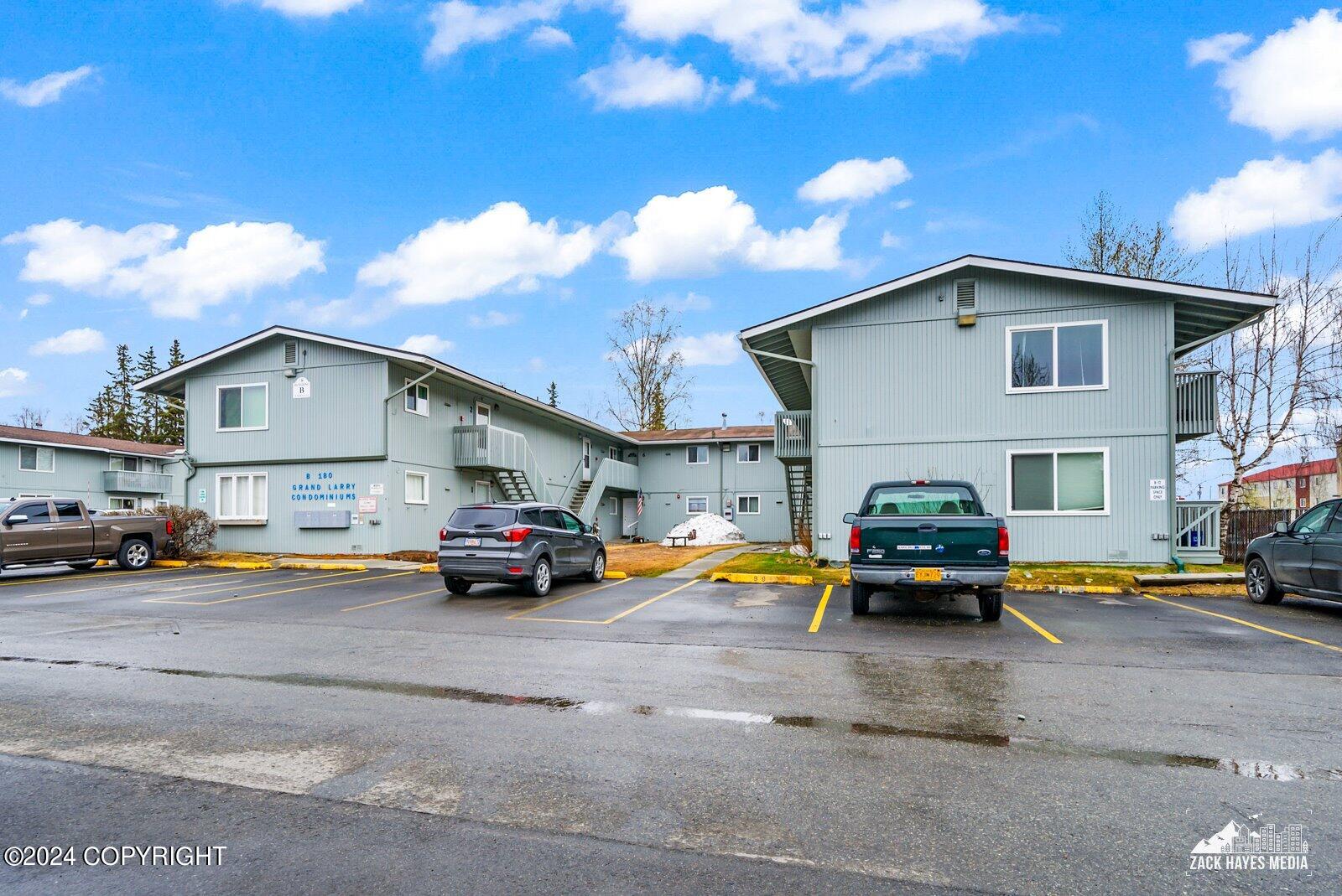 180 Grand Larry Street # B2