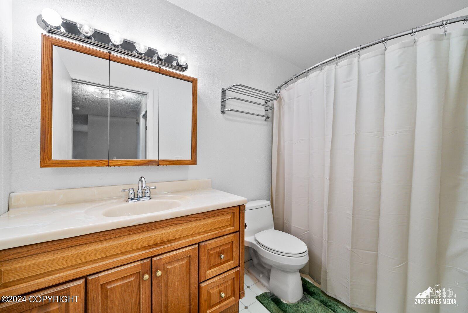 180 Grand Larry Street # B2