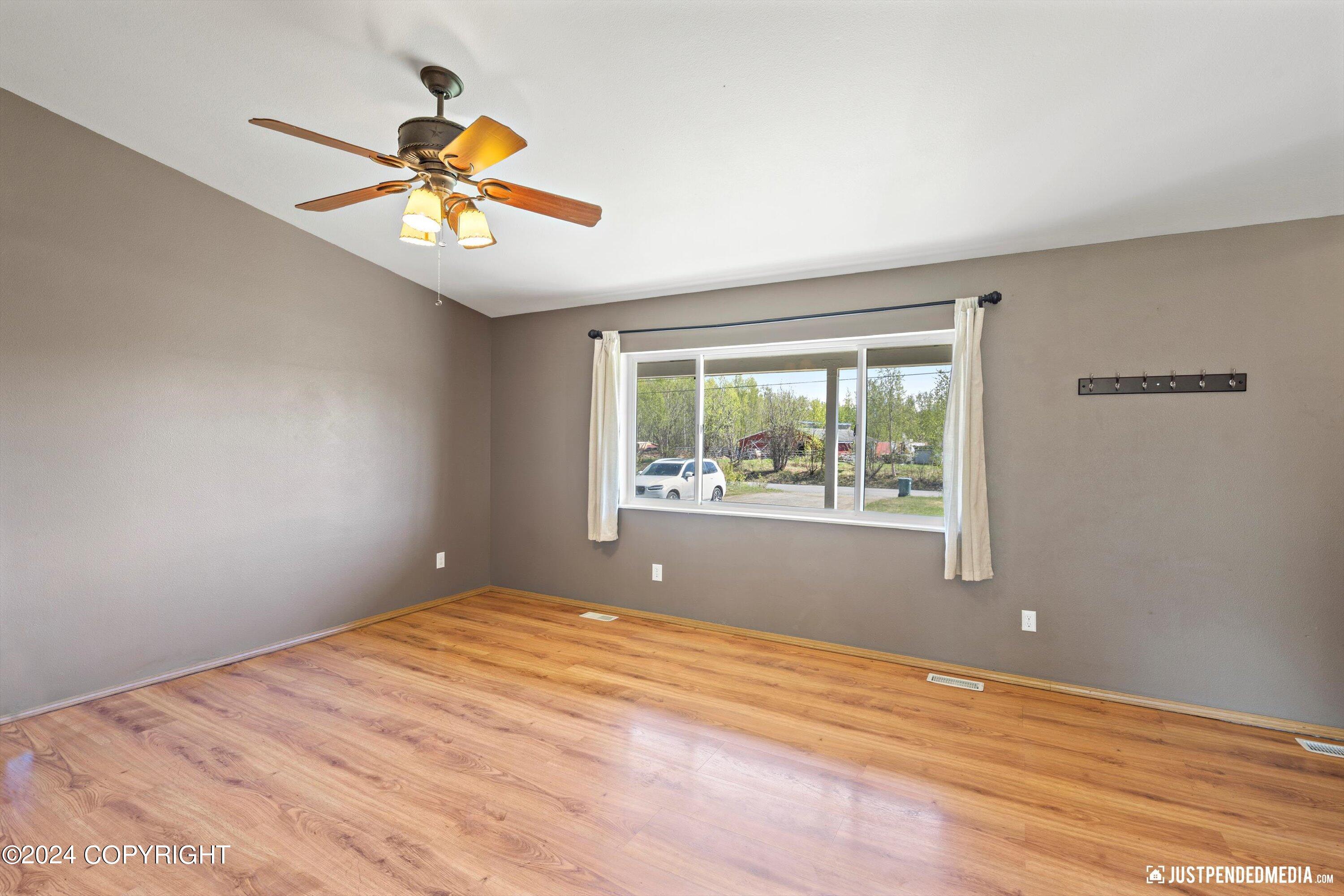 1785 W Clydesdale Drive