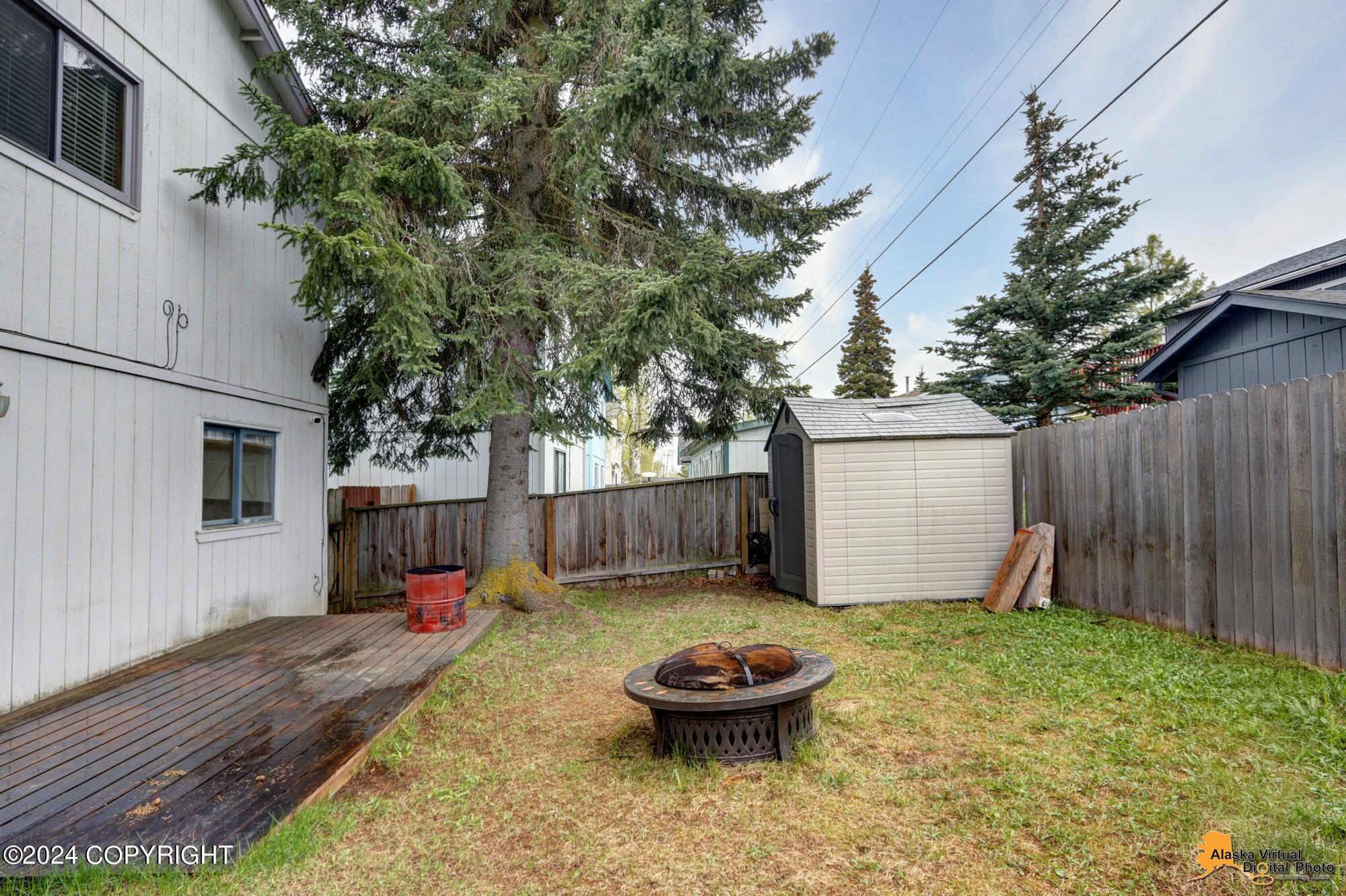 8626 Cross Pointe Loop