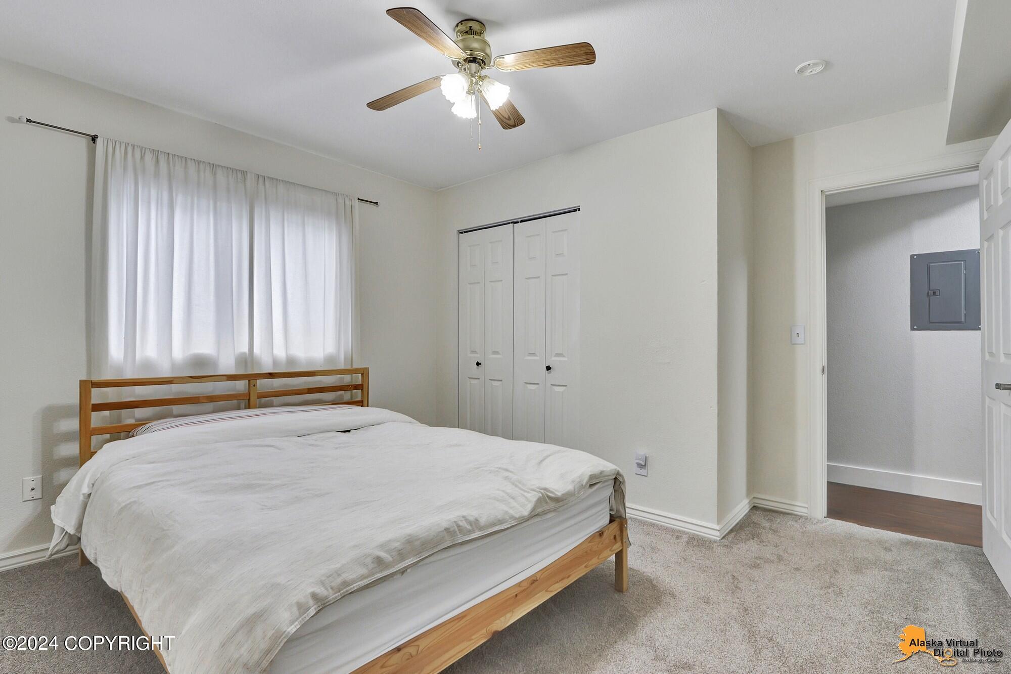 8626 Cross Pointe Loop