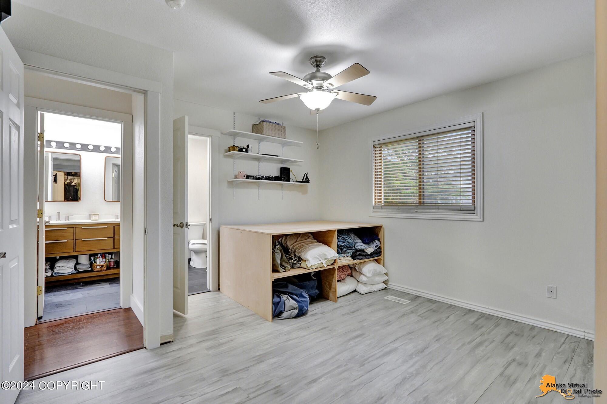 8626 Cross Pointe Loop