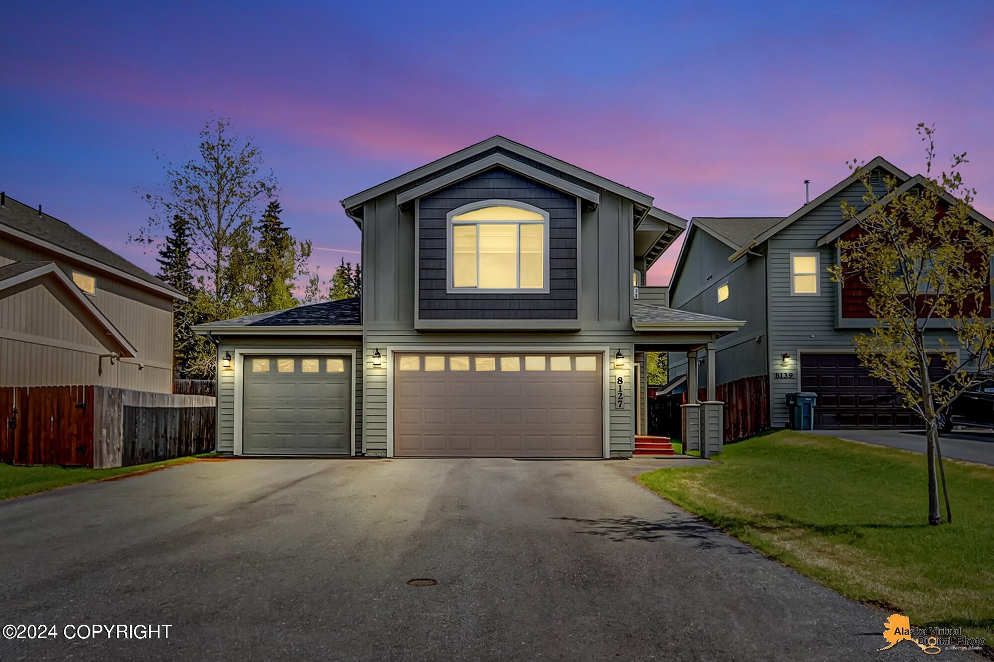 8127 Grayhawk Circle