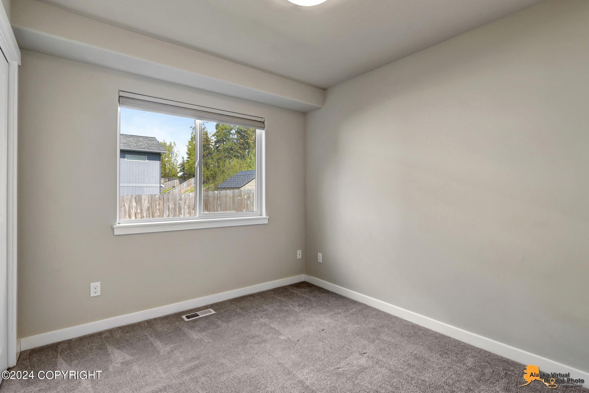 8127 Grayhawk Circle