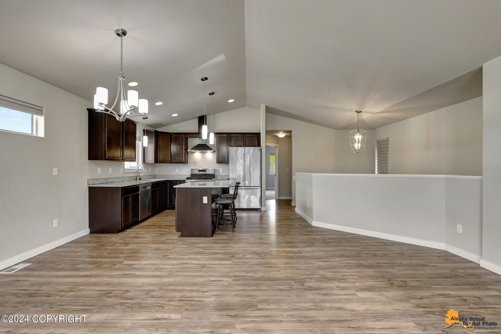 8127 Grayhawk Circle