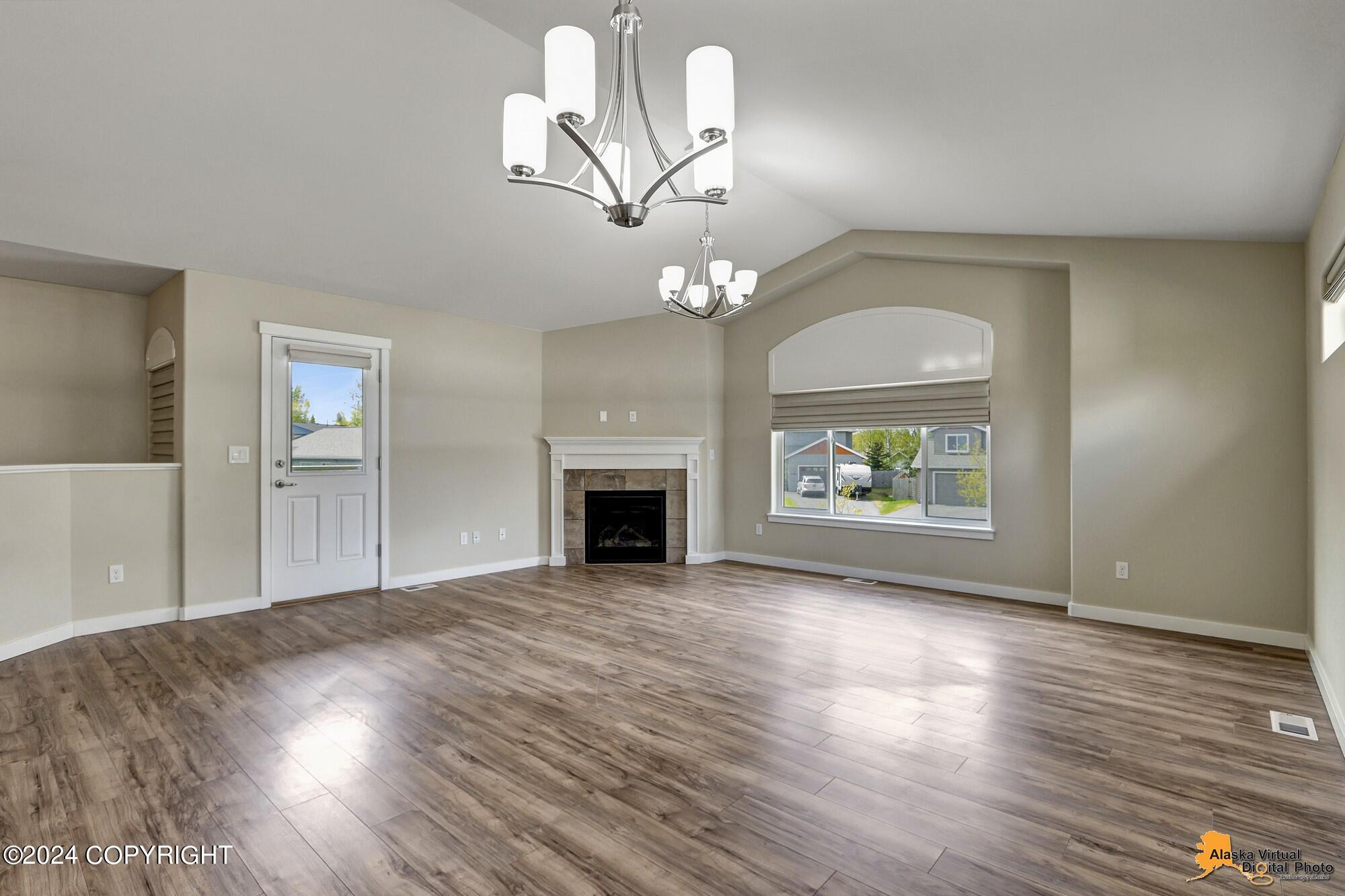 8127 Grayhawk Circle