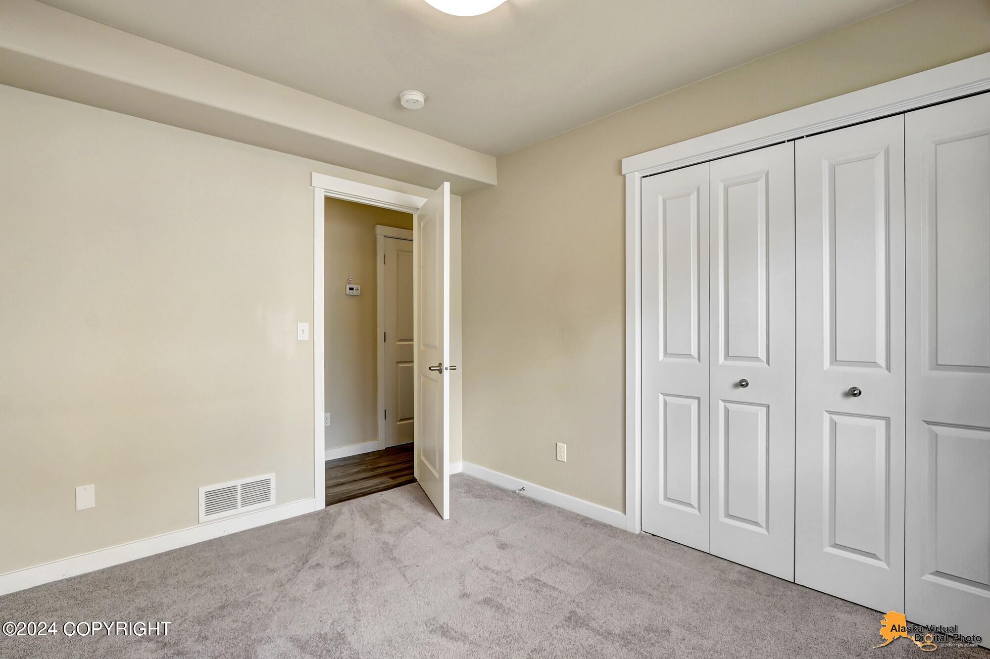 8127 Grayhawk Circle