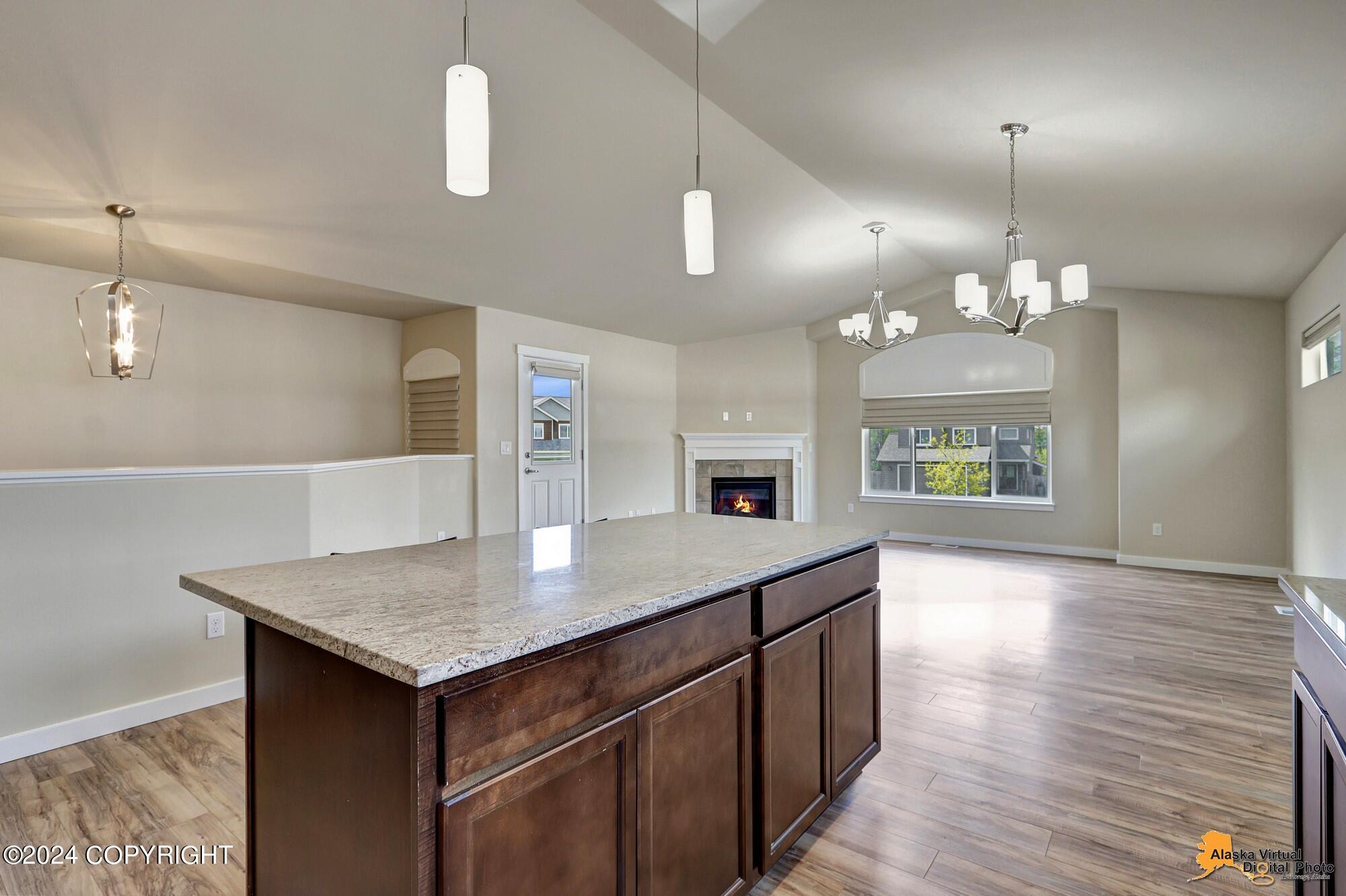 8127 Grayhawk Circle