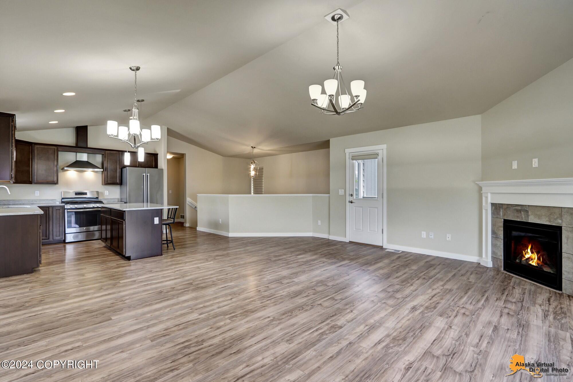 8127 Grayhawk Circle