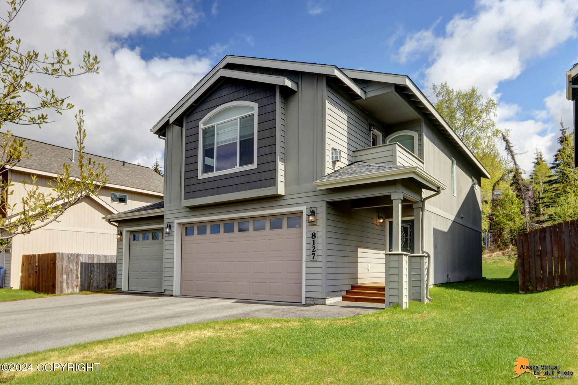 8127 Grayhawk Circle