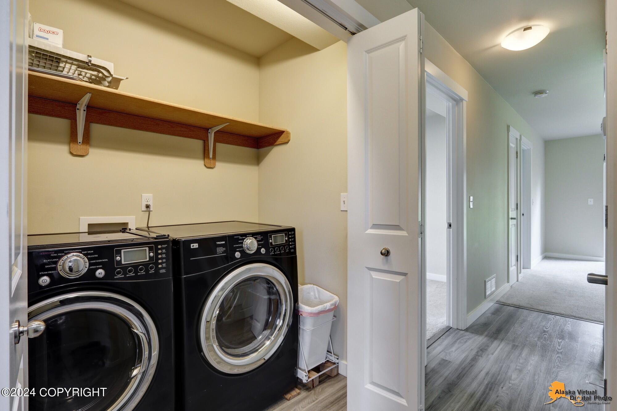 8127 Grayhawk Circle