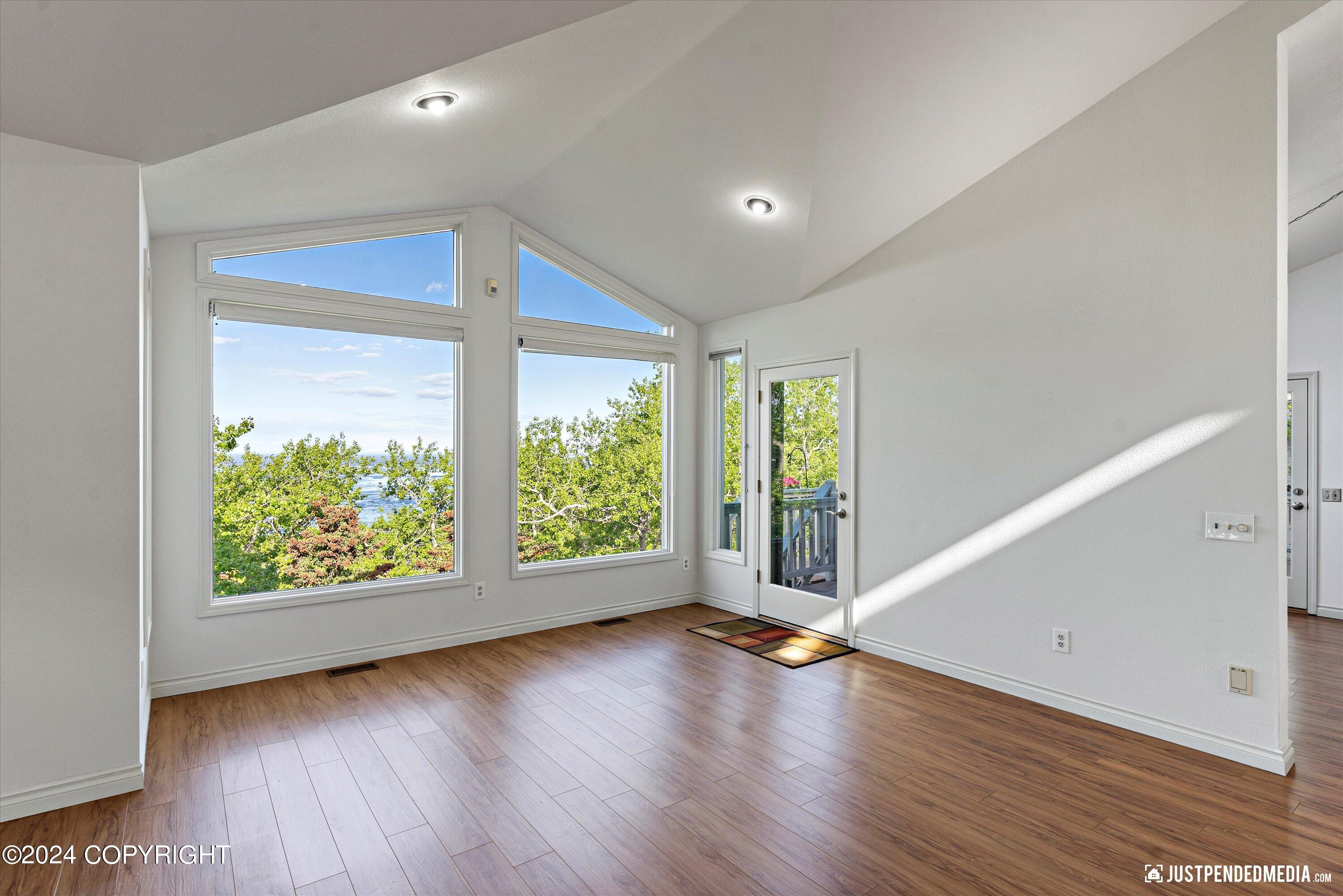 18632 Guillemot Circle