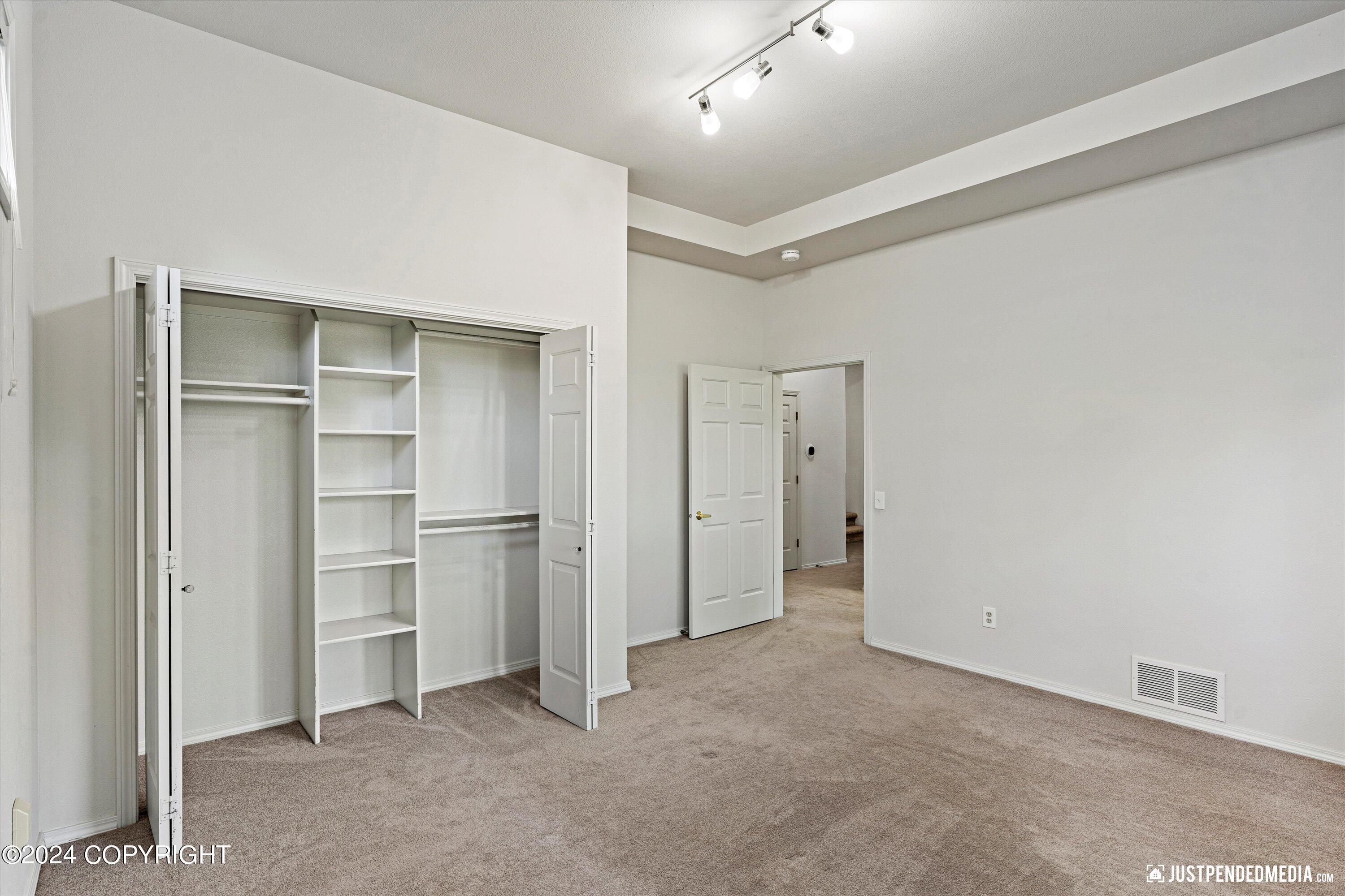 18632 Guillemot Circle