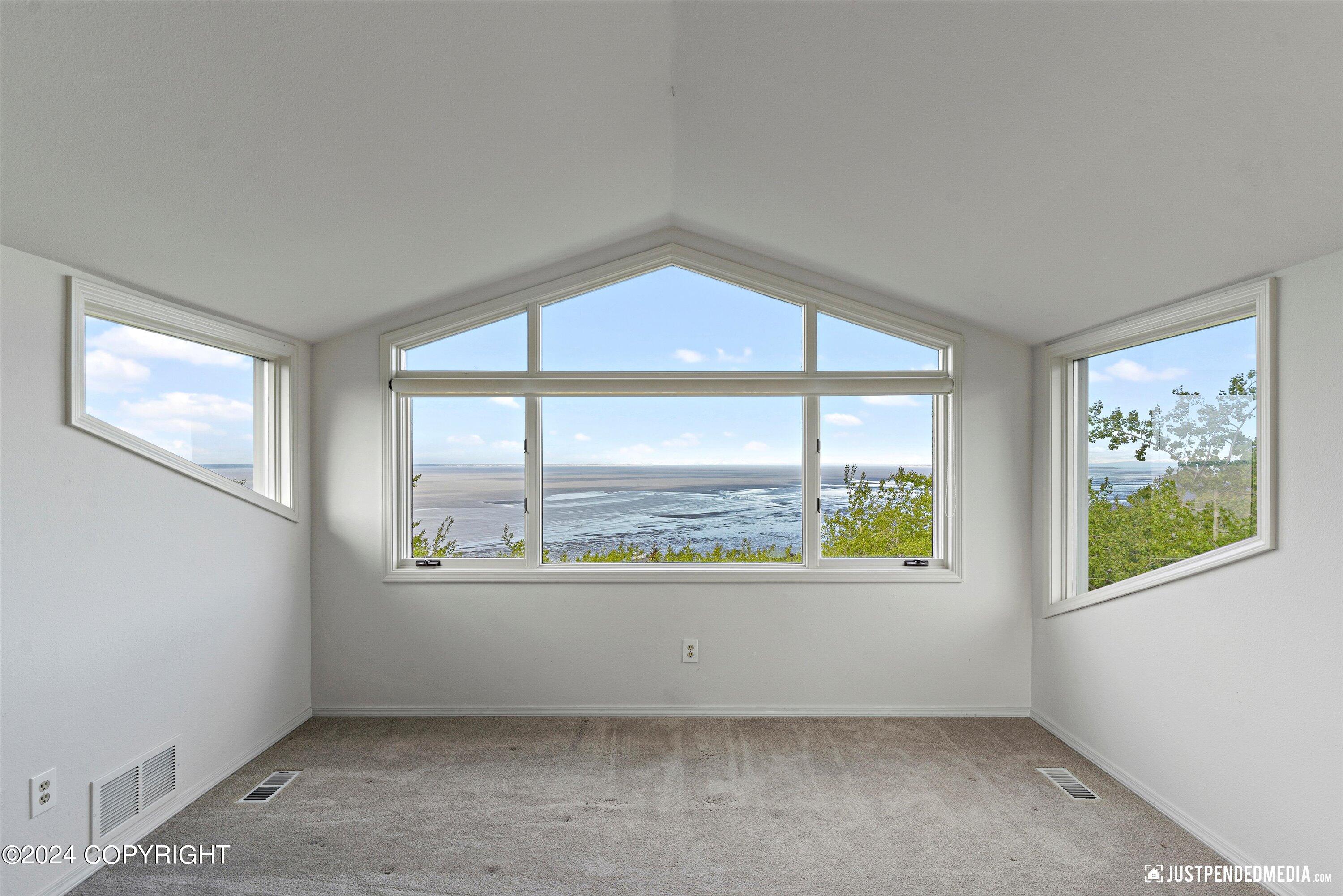 18632 Guillemot Circle